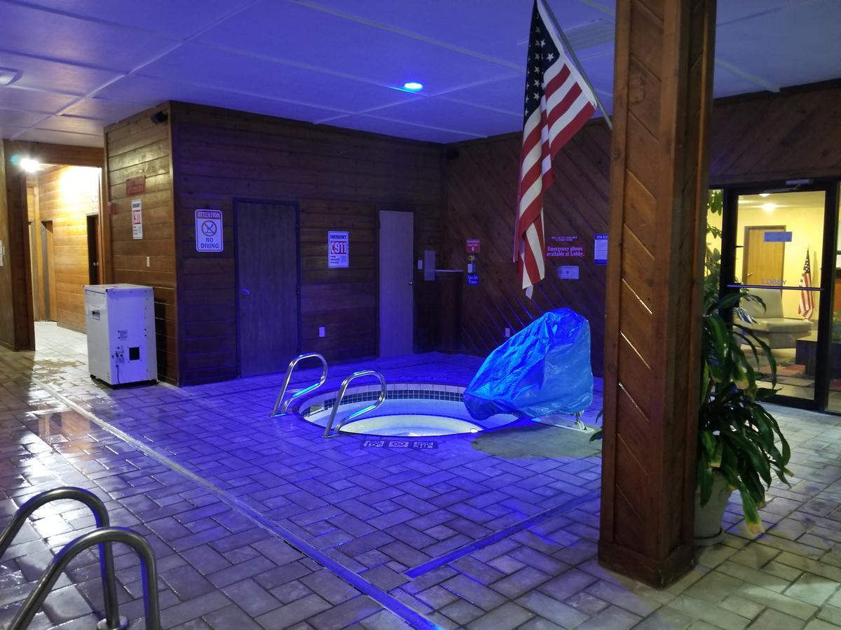Motel Super 8 By Wyndham Ottumwa Exterior foto